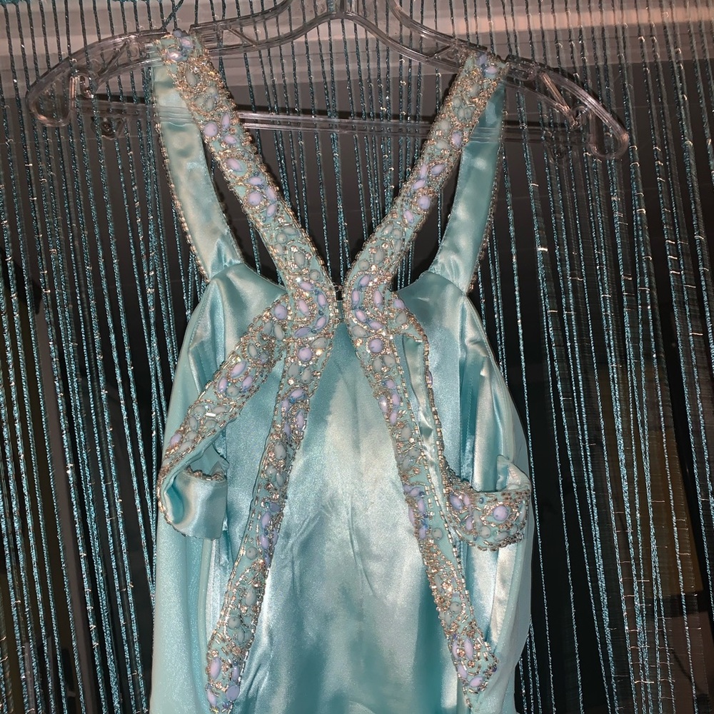 Prom dress - Picture 3 of 4